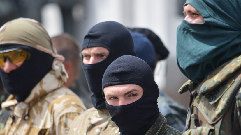 «Готовая частная армия»: зачем Ярош отводит подразделения украинских националистов с передовой в Донбассе