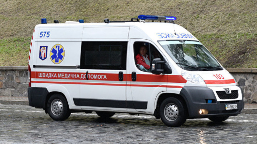 В метро Киева 10 человек пострадали из-за неизвестного вещества