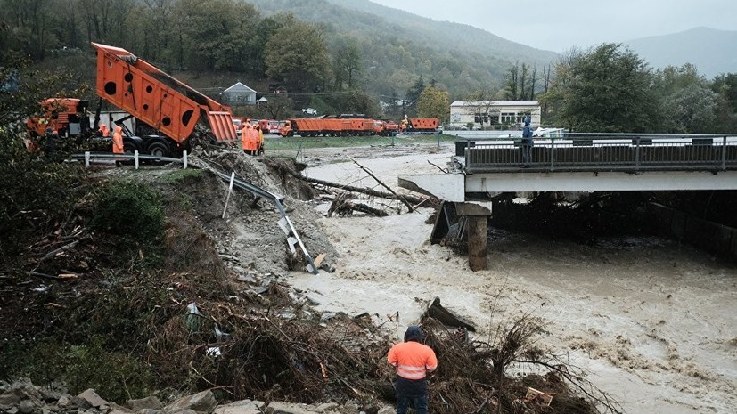 Военные приступили к ликвидации последствий наводнения на Кубани