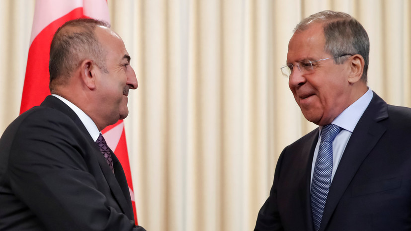 Лавров и глава МИД Турции обсудили ситуацию в Идлибе
