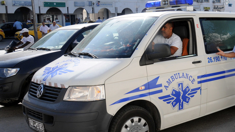 Девять человек получили ранения в результате взрыва в столице Туниса 