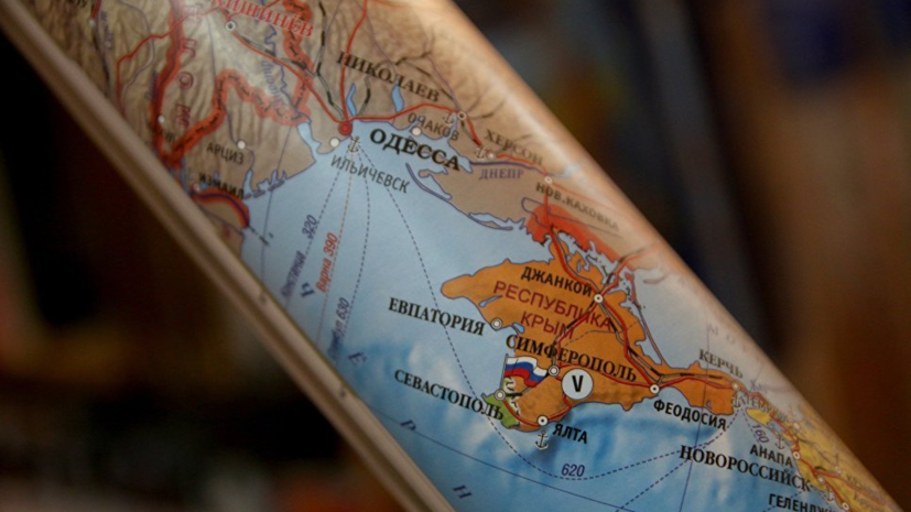 Глава «Укртрансбезопасности» во время выступления продемонстрировал карту с российским Крымом