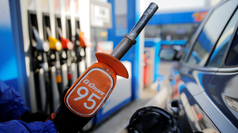 Кабмин и нефтяники согласовали меры по стабилизации цен на топливо