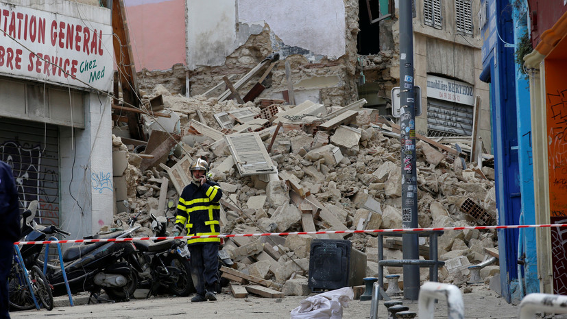 Пятый погибший обнаружен под обломками обрушившихся домов в Марселе