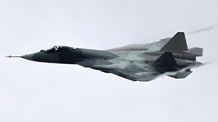 Воздушный универсал: в ОКБ Сухого указали на превосходство Су-57 над американскими F-22 и F-35