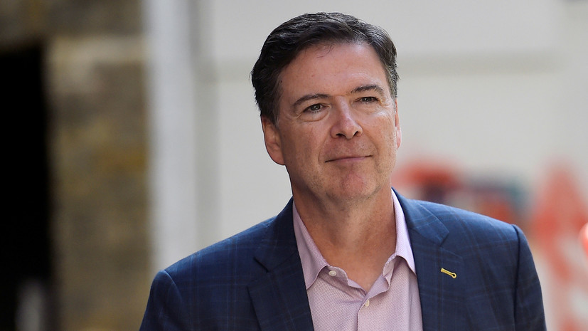 СМИ: Экс-глава ФБР Коми использовал личную почту для обсуждения государственных дел