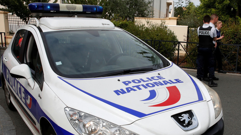 Во Франции сообщили о предотвращении шести терактов с начала года