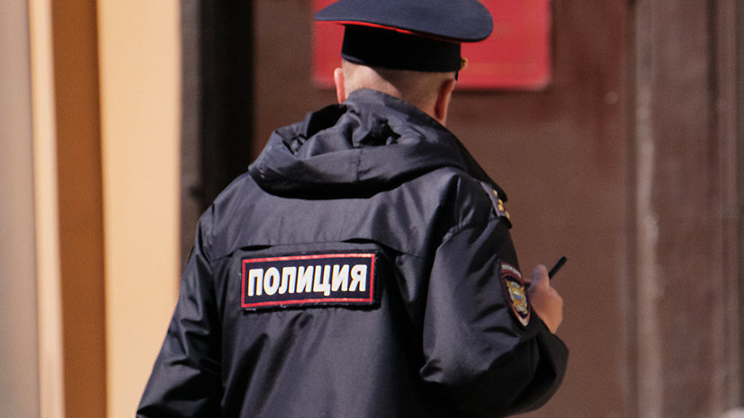 В Вологодской области полицейские спасли провалившегося под лёд подростка