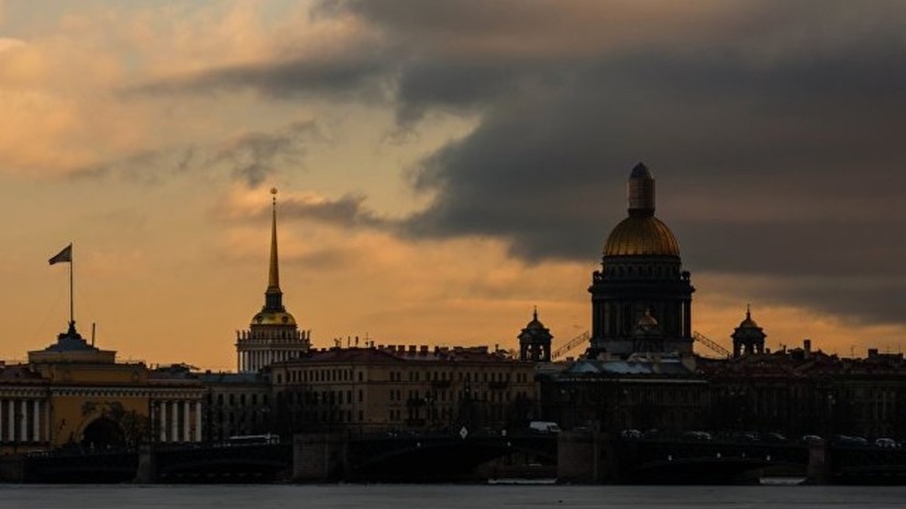 Выставка работ мировых модельеров открывается в Петербурге