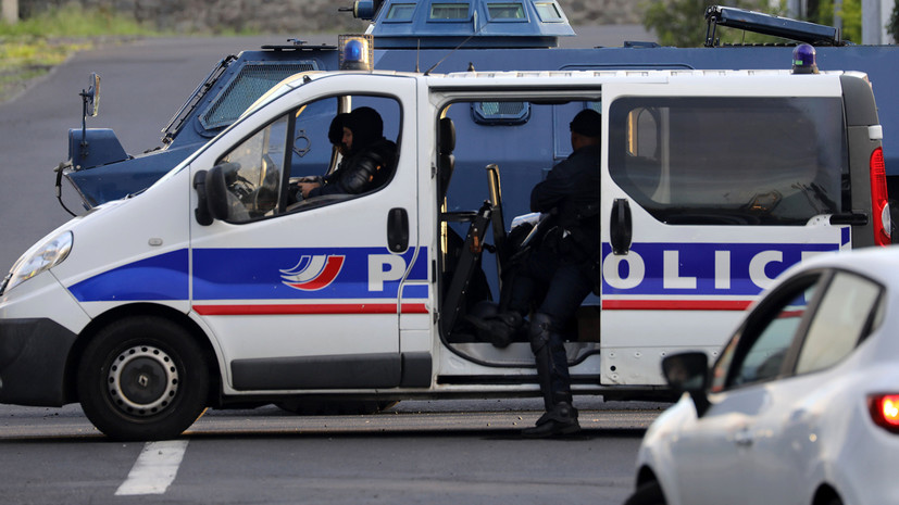 Во Франции обезвреживают угрожающего взрывчаткой участника протестов