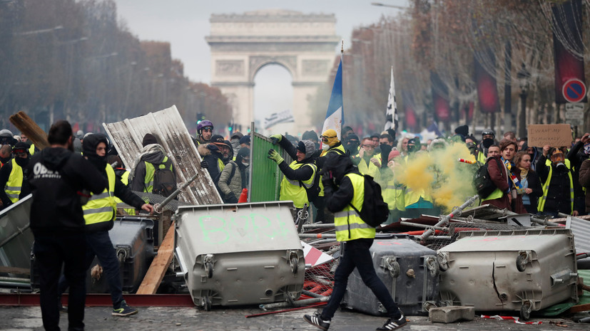 В протестах в Париже пострадали сотрудники RT и стрингер Ruptly