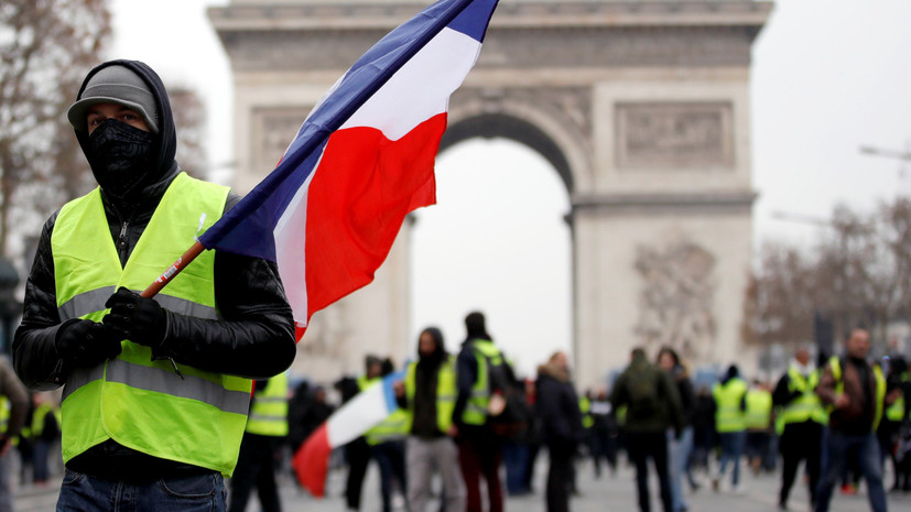 Более 350 человек задержаны во Франции в ходе акции протеста 15 декабря
