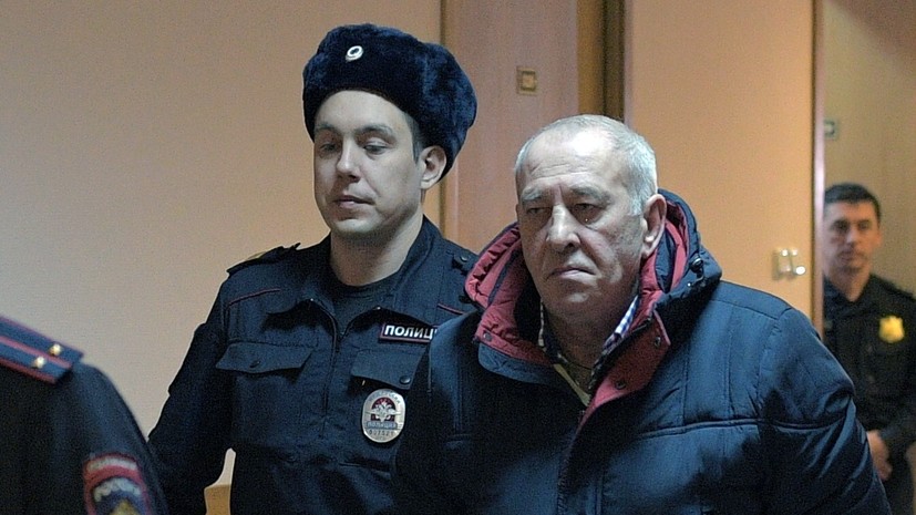 Четыре года колонии: суд признал виновным водителя автобуса, въехавшего в подземный переход