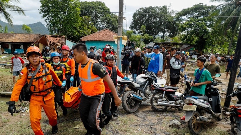 В МИД России предупредили о риске эпидемий после цунами в Индонезии
