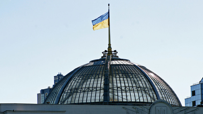 Эксперт оценил заявление блока Порошенко о разрыве договора о дружбе с Россией