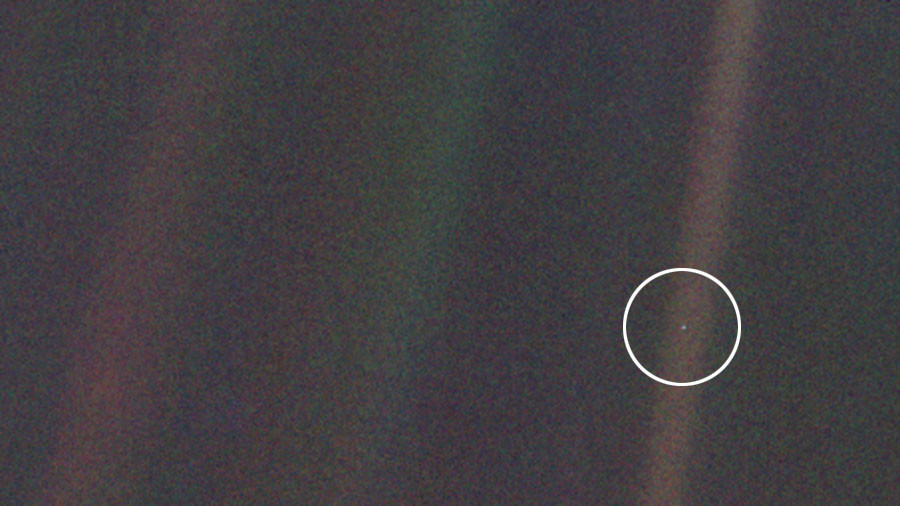 voyager 2 pictures of earth