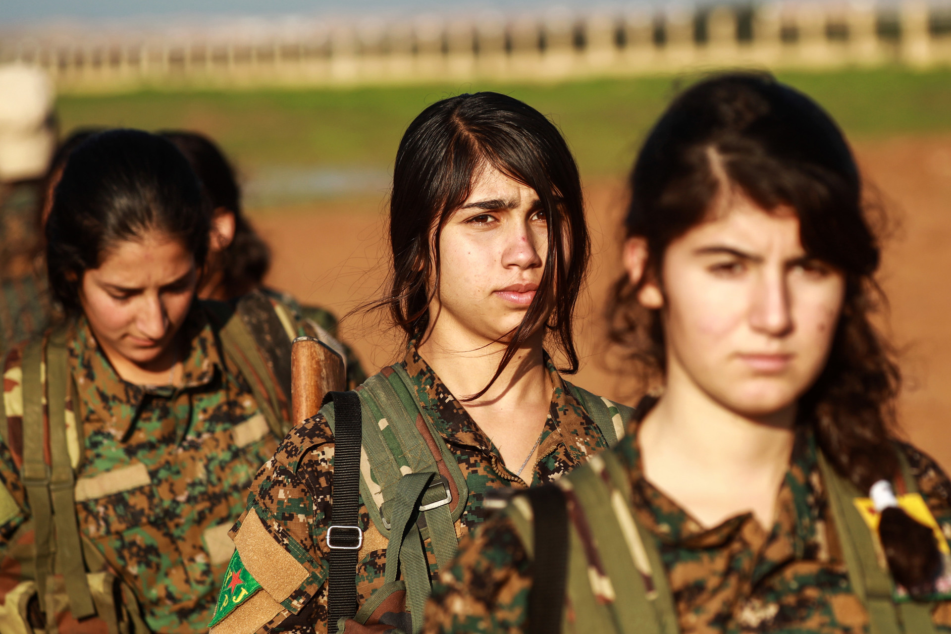 Курд алей. Пешмерга армия Курдистана. Магдалена курдянка. YPG курды. Курды зороастрийцы.