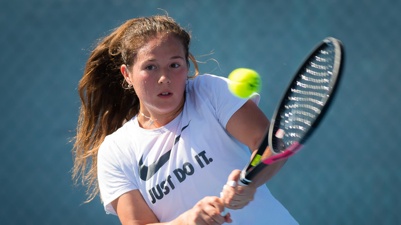 Касаткина не смогла выйти во второй круг турнира WTA в Сиднее, уступив Саснович