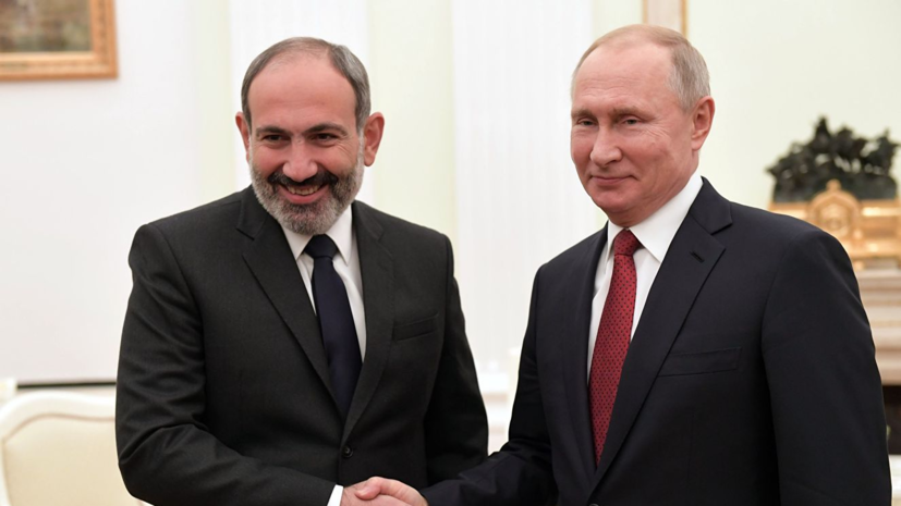 Путин поздравил Пашиняна с назначением на пост премьера Армении