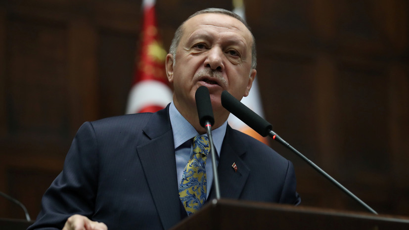 Эрдоган заявил о спасении Турции от наплыва беженцев из-за Идлиба
