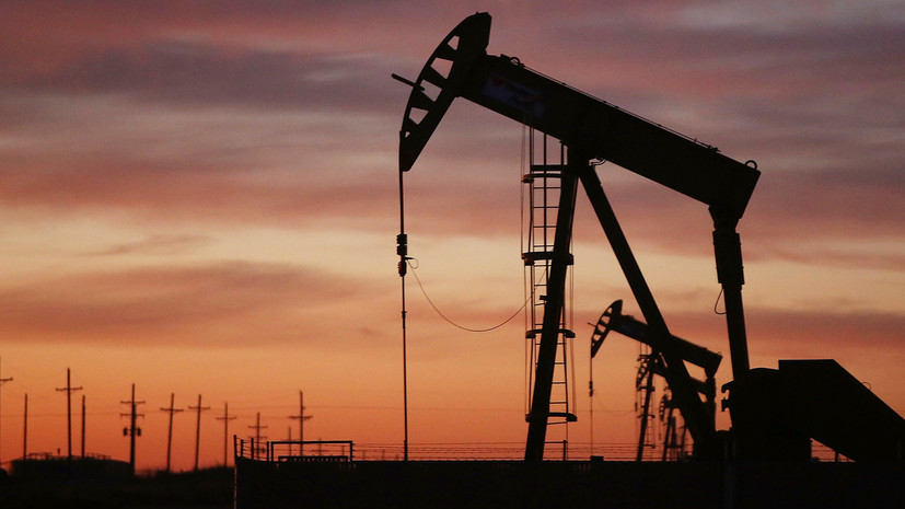 Цена на нефть WTI превысила $55 за баррель