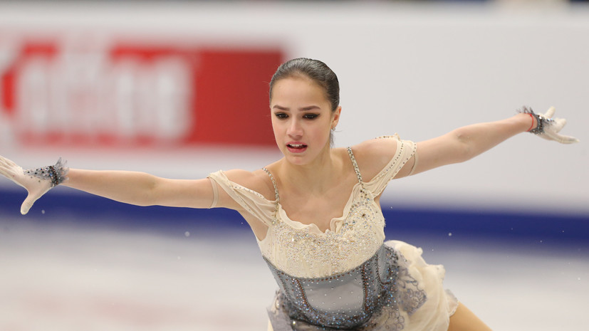 Загитова рассказала, чем занимается во время перелётов