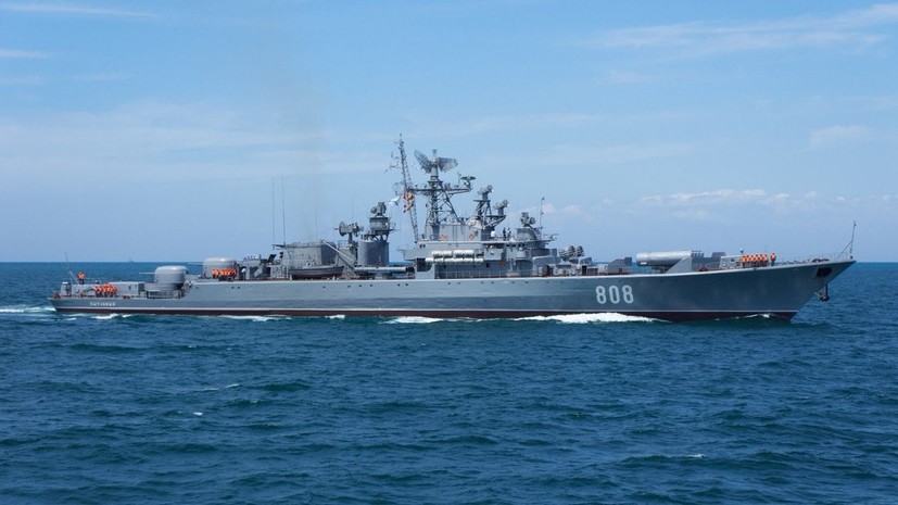 Корабли ЧФ провели ракетные и артиллерийские стрельбы