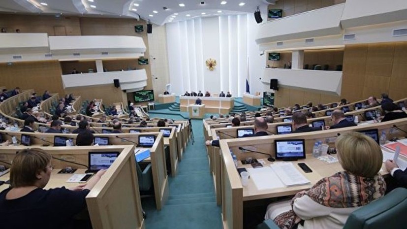 В Совфеде оценили позицию Волкера по наблюдателям из России на Украине