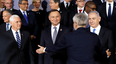 Вице-президент США Майк Пенс, лидер Польши Анджей Дуда и израильский премьер Биньямин Нетаньяху на саммите в Варшаве