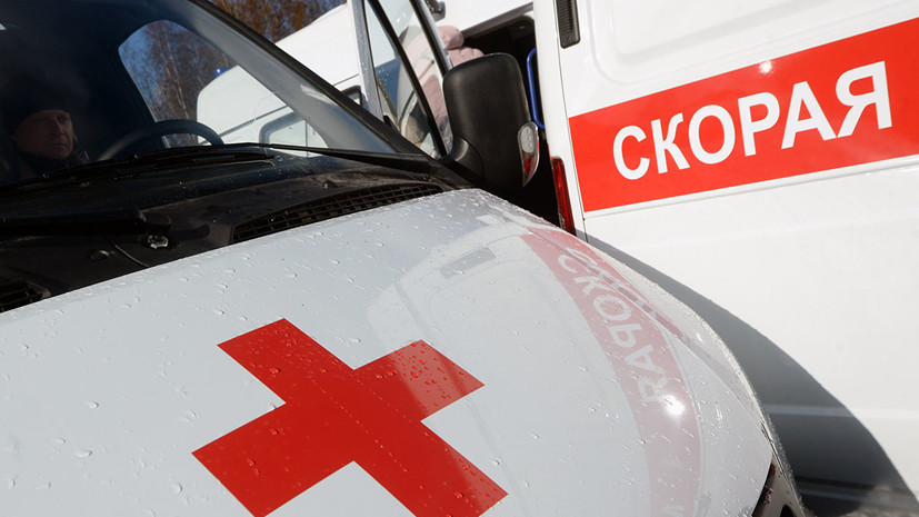 При столкновении такси со столбом в Москве погибли два пассажира