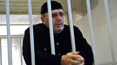 Правозащитника Титиева приговорили к четырём годам колонии-поселения