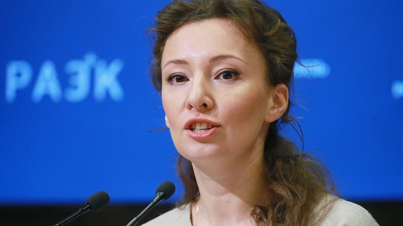 Кузнецова рассказала о реабилитации брошенной в квартире в Москве девочки