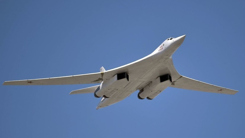 Российские Ту-160 пролетели над Баренцевым, Норвежским и Северным морями