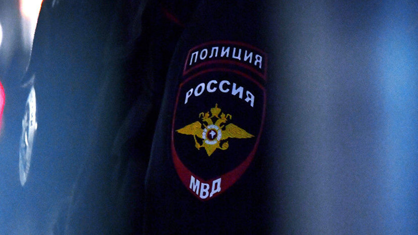Источник: в Москве неизвестный поджёг автомобиль полиции