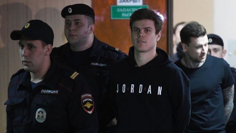 Адвокат рассказал, как на Кокорине и Мамаеве отражаются ежедневные слушания