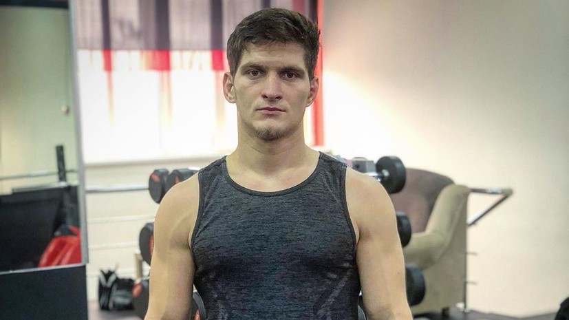 Евлоев дебютировал в UFC победой над корейцем