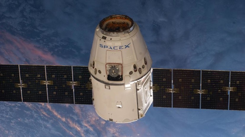 Грузовой корабль Dragon пристыковался к МКС