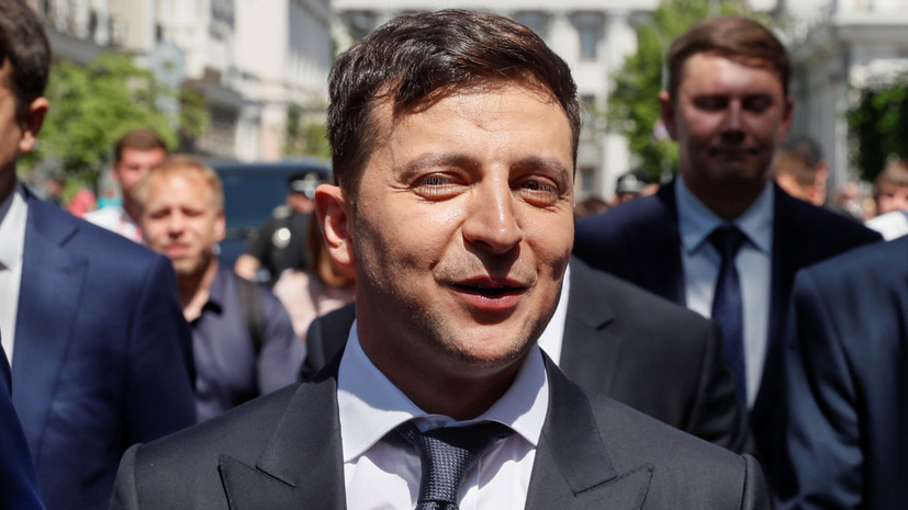 Зеленский призвал созвать заседание Рады для изменения закона о выборах депутатов