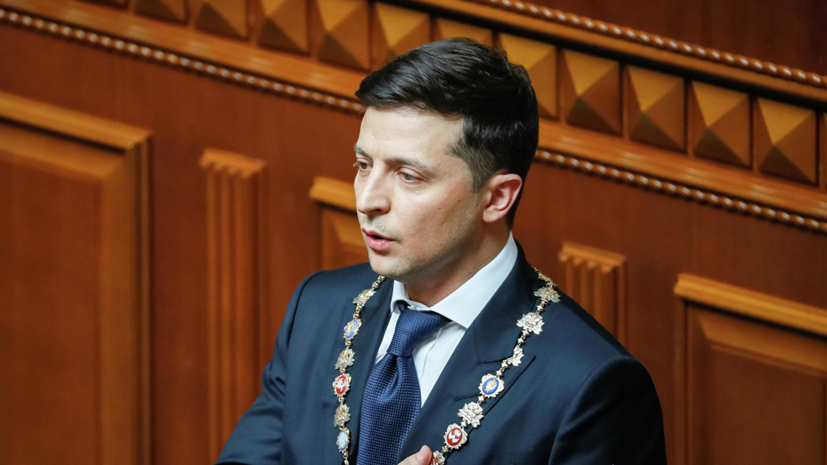 Зеленский внёс в Раду свой первый законопроект