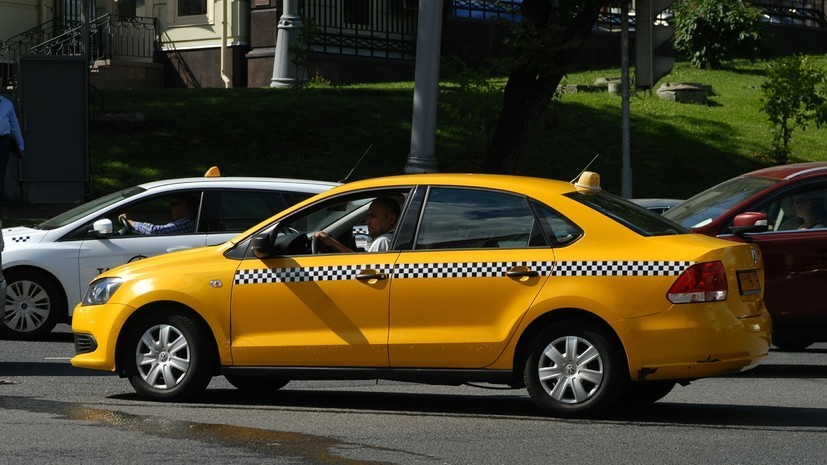 В Москве выявили около двух тысяч такси без идентификационных знаков с начала года