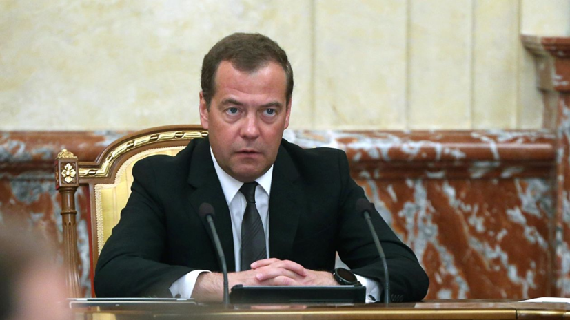Медведев подписал постановление об отмене внутрисетевого роуминга