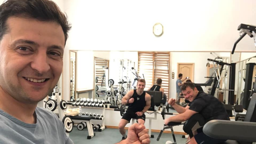 Зеленский опубликовал фото c тренировки в президентском спортзале