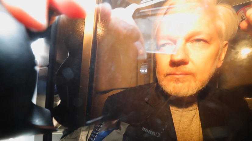 Экс-консул Эквадора подтвердил сообщение о пытках в отношении Ассанжа