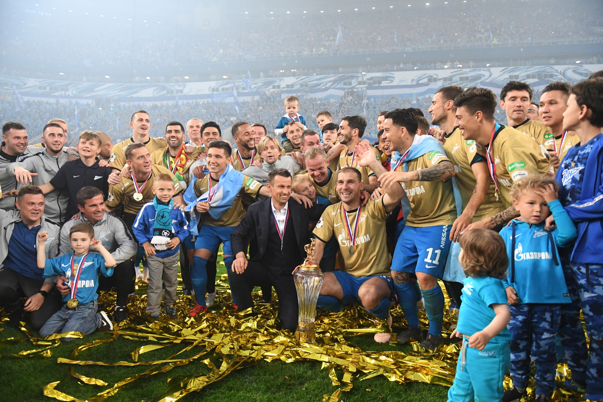 Зенит с Кубком РПЛ 2019