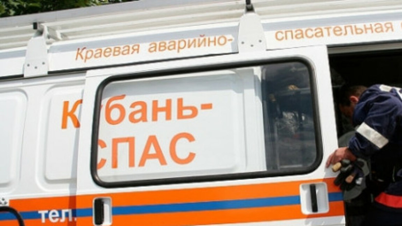 В Геленджике туристка упала с 20-метровой скалы