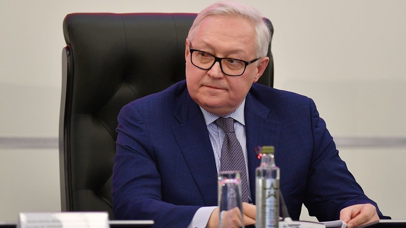 Рябков назвал ситуацию вокруг Ирана «балансированием на грани войны»