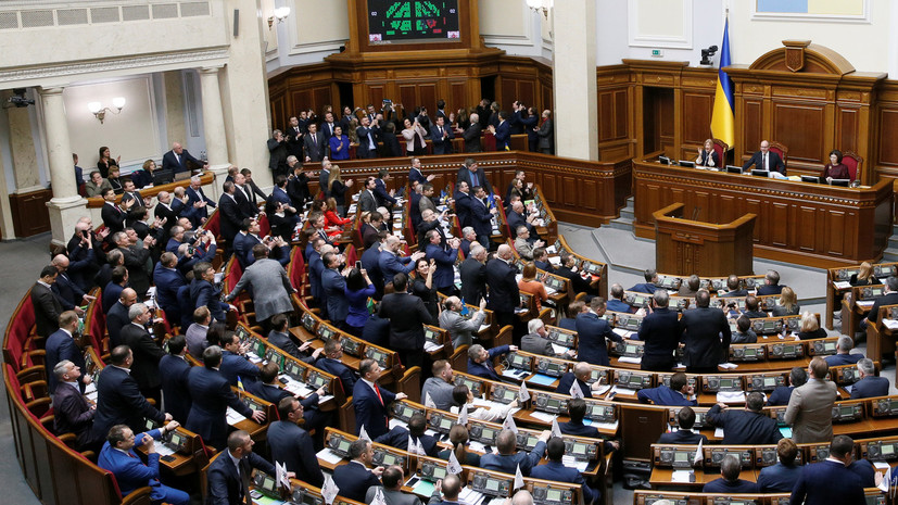 Опрос: партия «Слуга народа» всё ещё лидирует на выборах в Раду