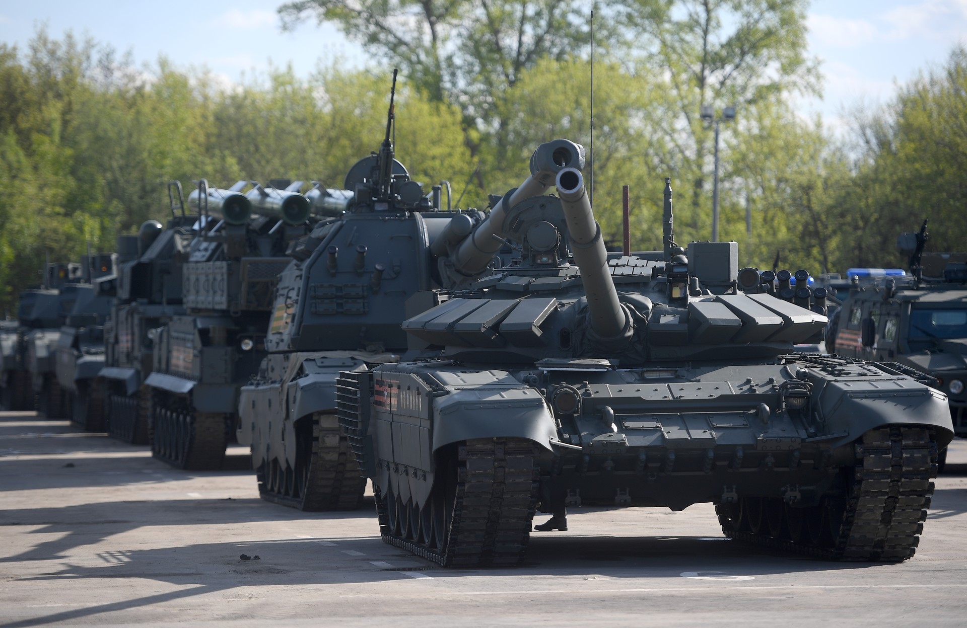 Покажи новую технику. Т-72б3 на Украине. Танк т72б3. Т-72б3м. Сухопутные войска РФ танки т 72.