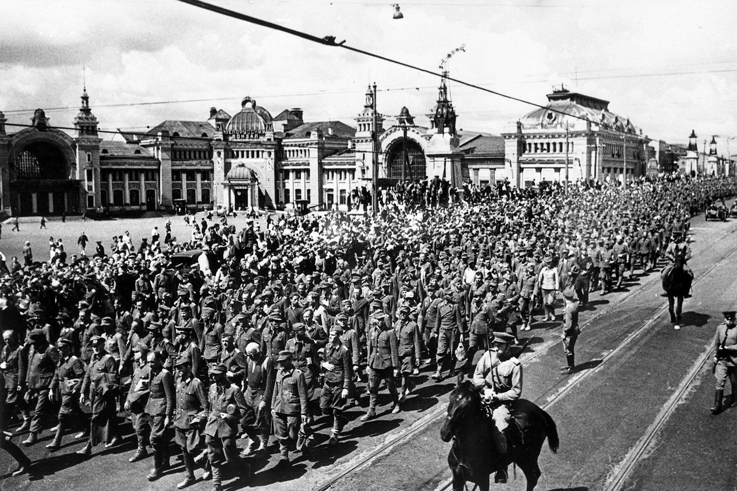 Парад пленных немцев в Москве 1944