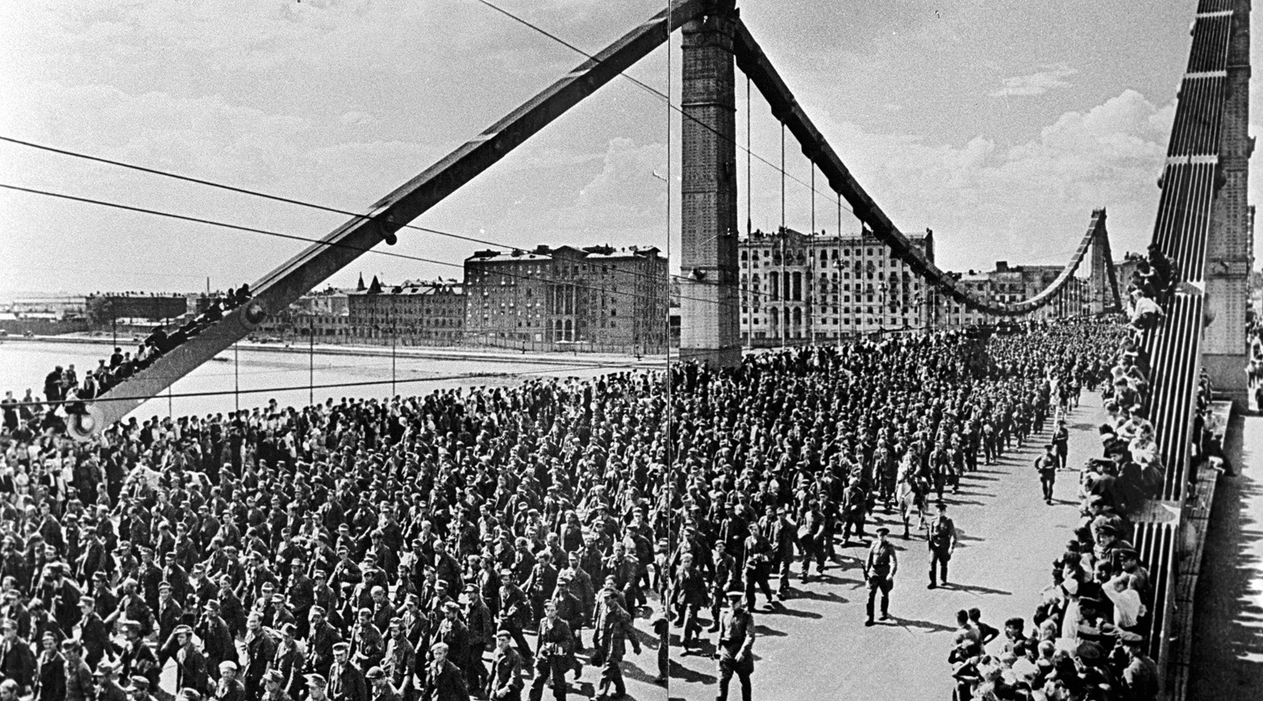 The parade of the vanquished: 75 years ago in Moscow held a march of ...